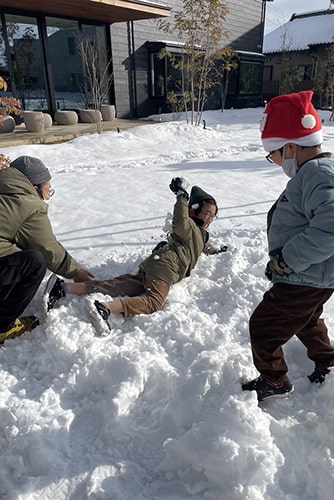 雪遊びのイメージ