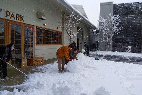 雪だるまづくりのイメージ